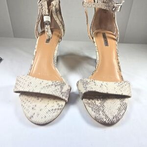 Tahari Farce Textured Leather Wedge Ankle Strap Sandals Brown Womens 7.5 NWOT